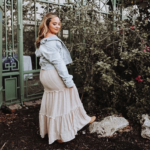 Meet your Posher, Amanda - Picture 1 of 1